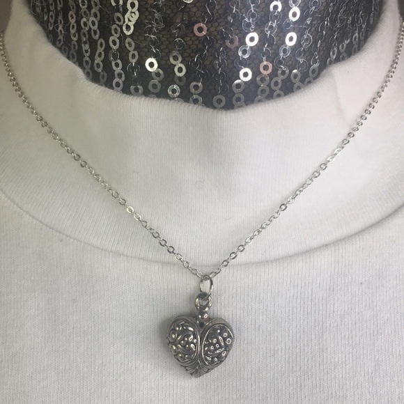Scroll heart silver tone chain necklace 15" - Picture 1 of 5